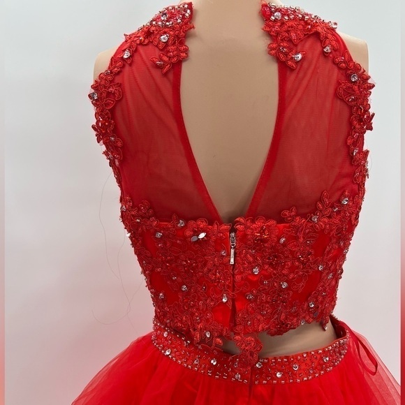 A-line High Neck Tulle Short/Mini Sequins Short Prom Dresses - Picture 9 of 14